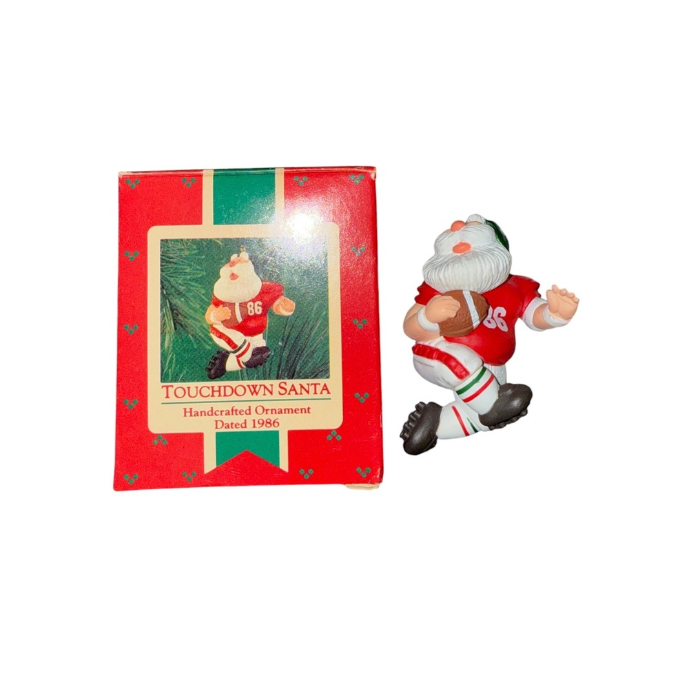 1986 Hallmark Keepsake Ornament Touchdown‎ Santa Football Player Vintage QX423-3